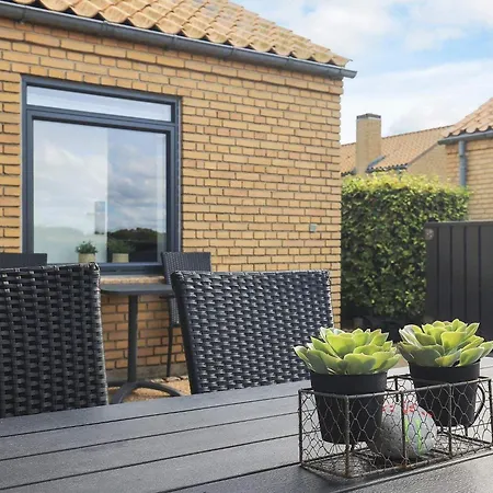 Charming 6-Person Vacation Home In Middelfart Eksteriør billede